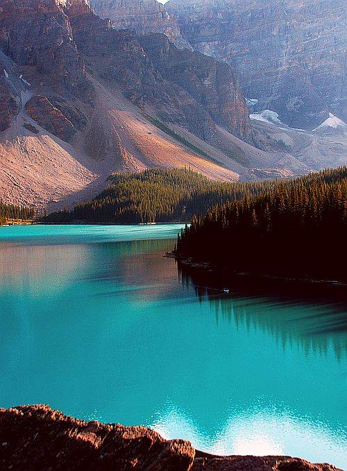 Moraine Gölü Banff  Canada
